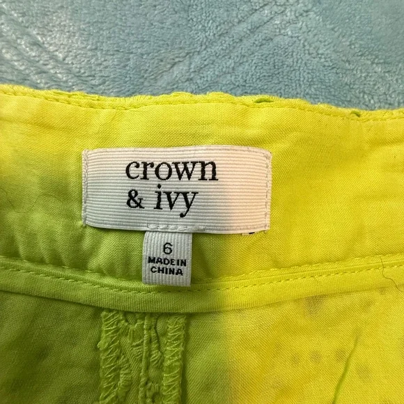 Crown & Ivy Lime Eyelet Shorts - Picture 4 of 6